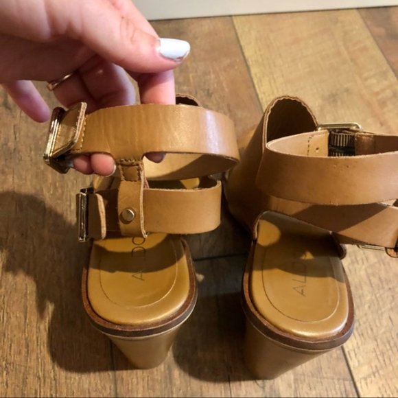Aldo Heels Size 7.5 - Picture 3 of 6